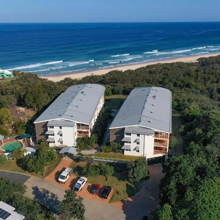 Whale Watch Ocean Beach Resort Point Lookout Bagian luar foto