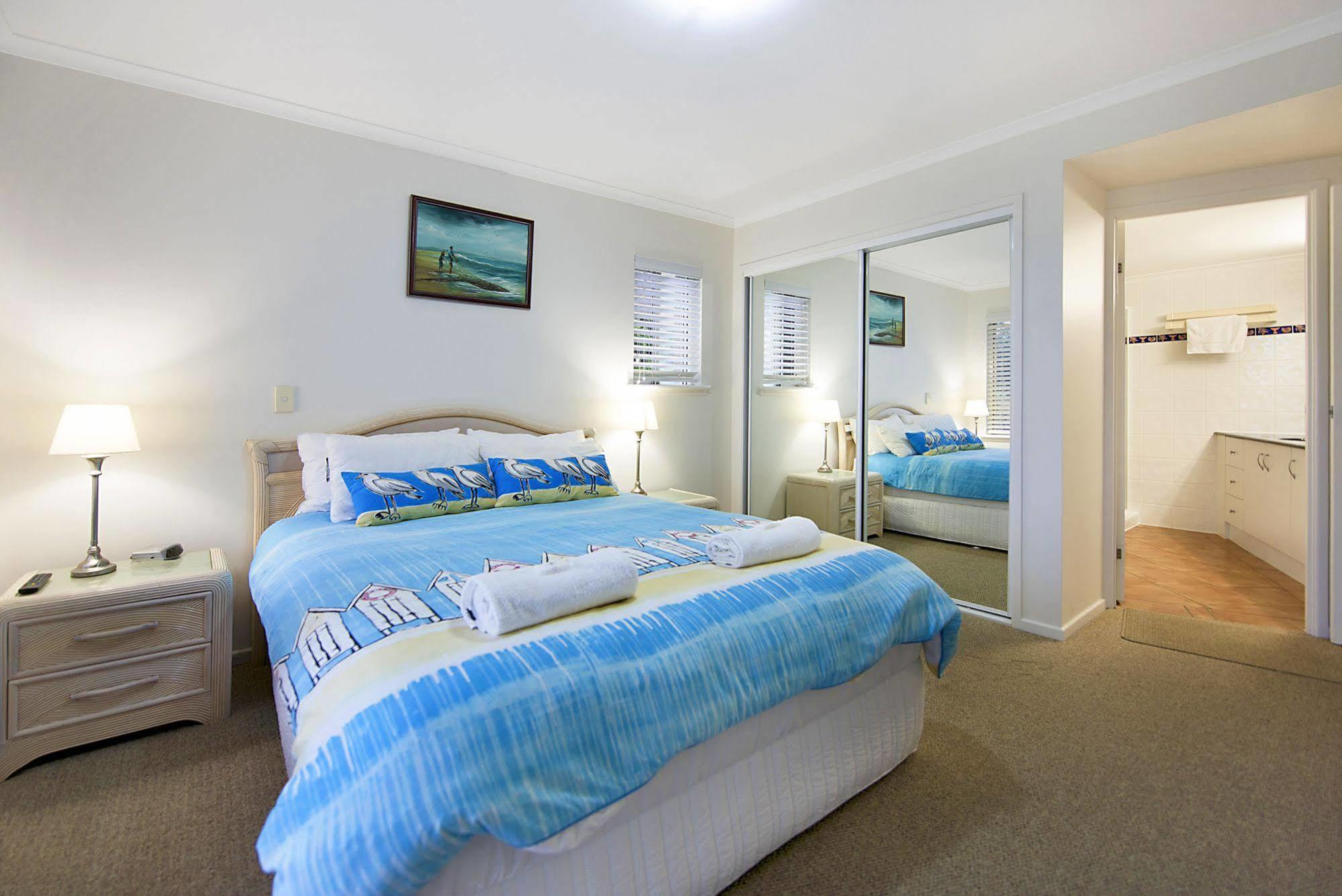 Whale Watch Ocean Beach Resort Point Lookout Bagian luar foto
