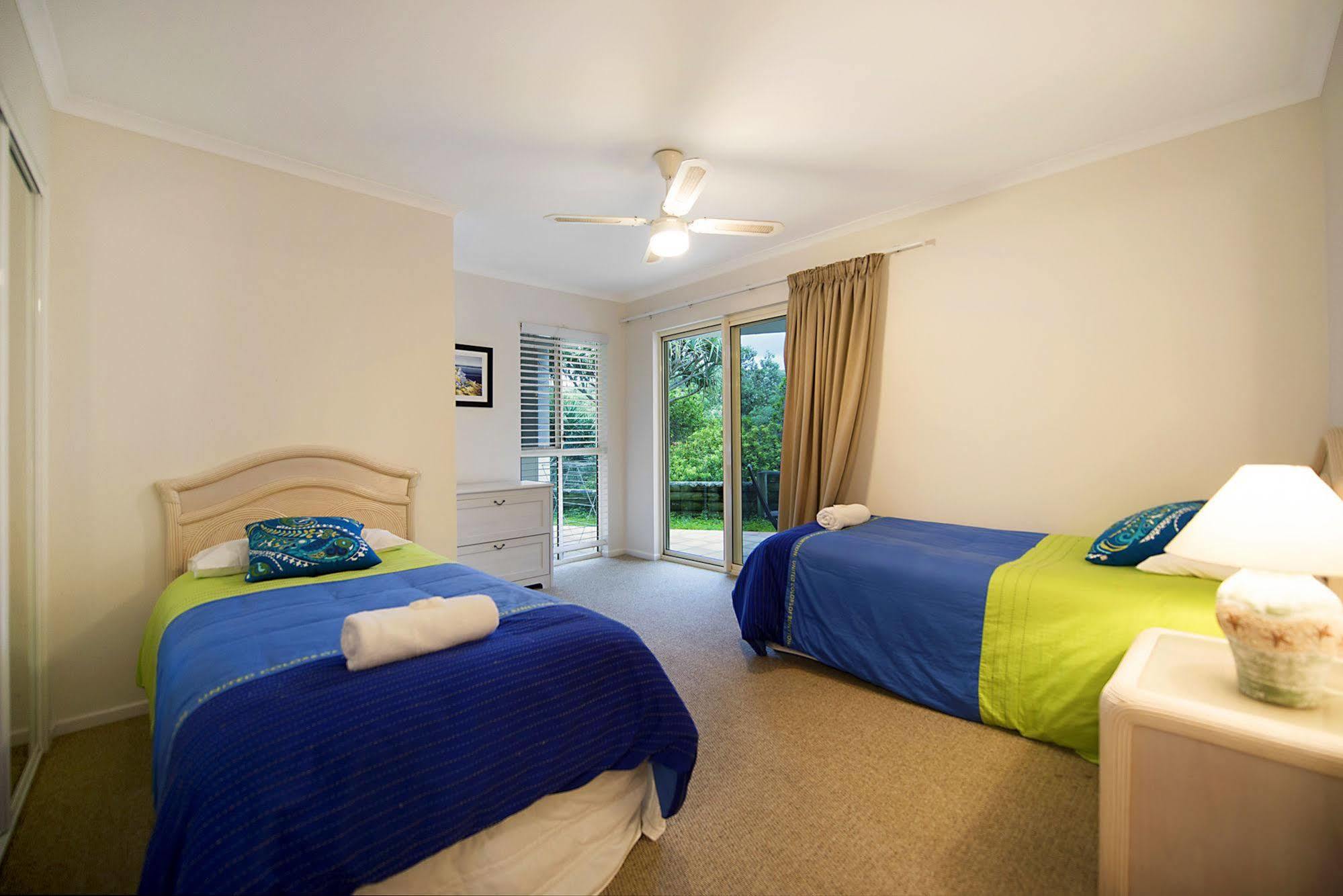 Whale Watch Ocean Beach Resort Point Lookout Bagian luar foto